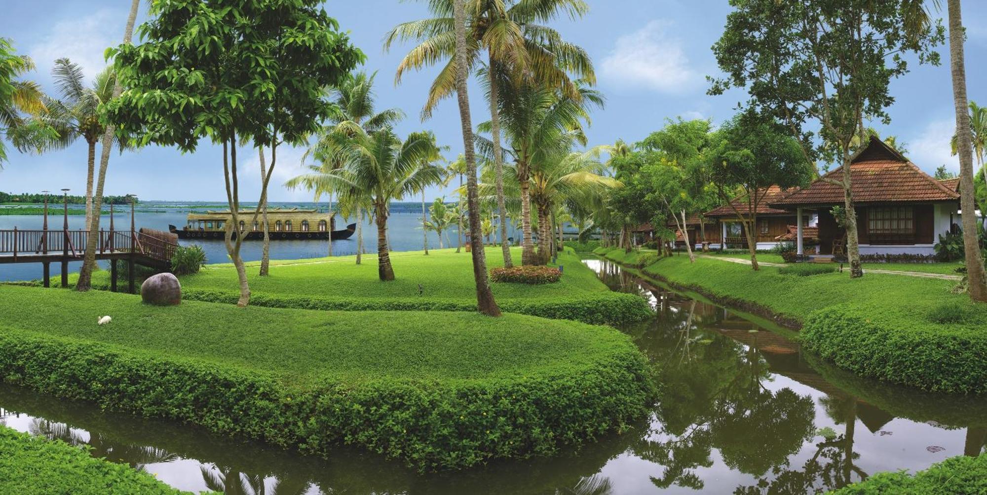 Heritage Lake View Villa with Private Pool,with Hi -Tea ,One-hour sunset cruise,Complimentary in-house Wellness doctor consultation, Evening Cultural program, Complimentary Fishing,Cycling,and Clay pottery experience